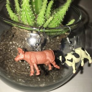 CHOCOLATE MILK AND WHITE MILK COW EARRINGS🍫🍼🥛🐄